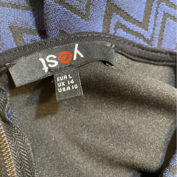 Black and Blue Yest Dress - Picture 3 of 4